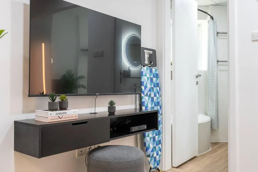Havn - Studio With Lake Views In Dubai Gate, Jlt 0*,